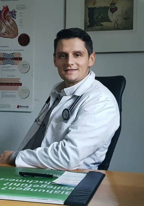 Liječnik Infekcionist Ivica Dragičević
